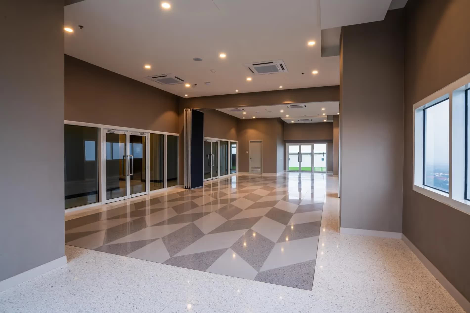 Torre Lorenzo Loyola East Tower amenity 13