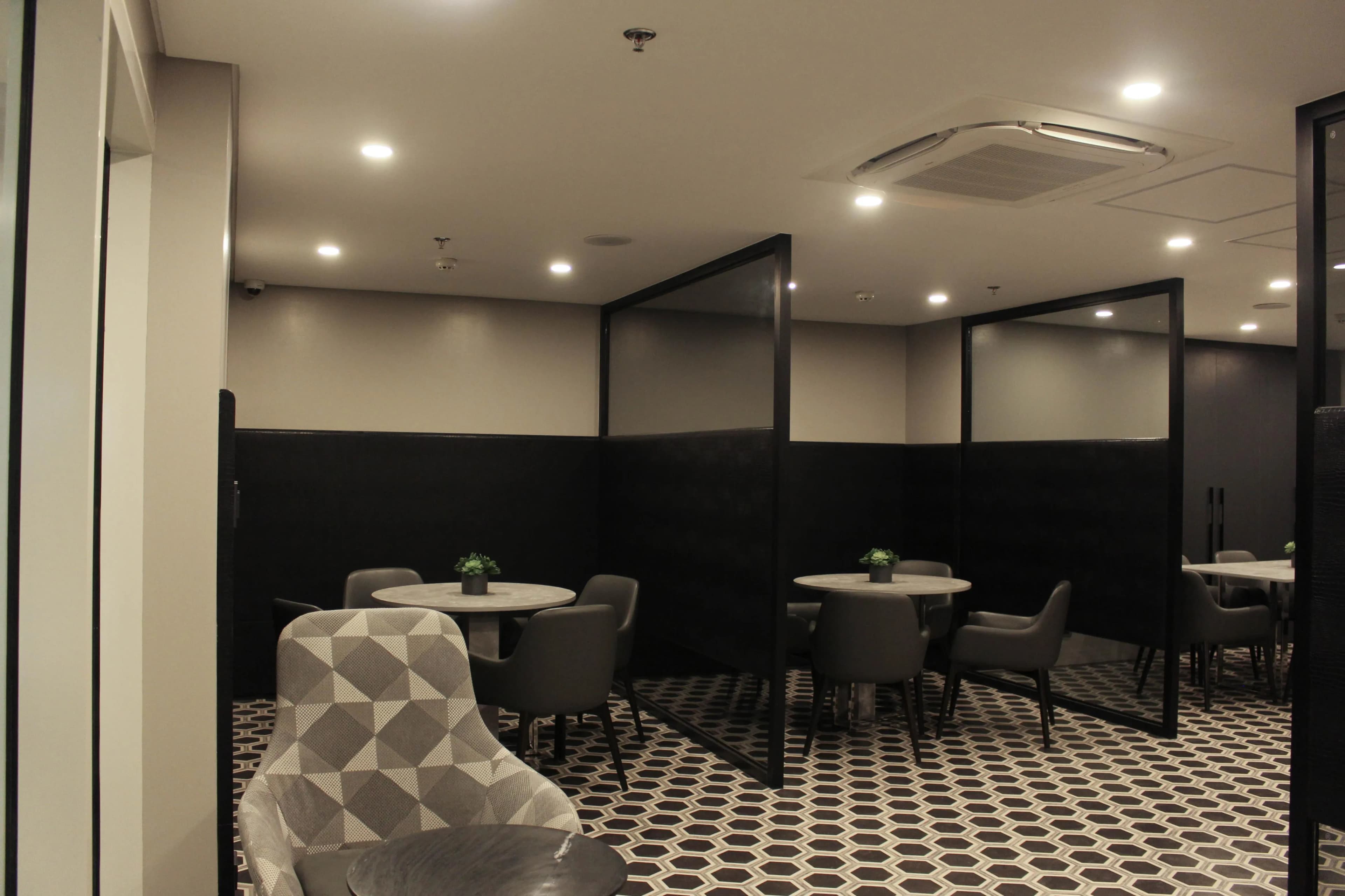 The Suites Torre Lorenzo Malate amenity 25