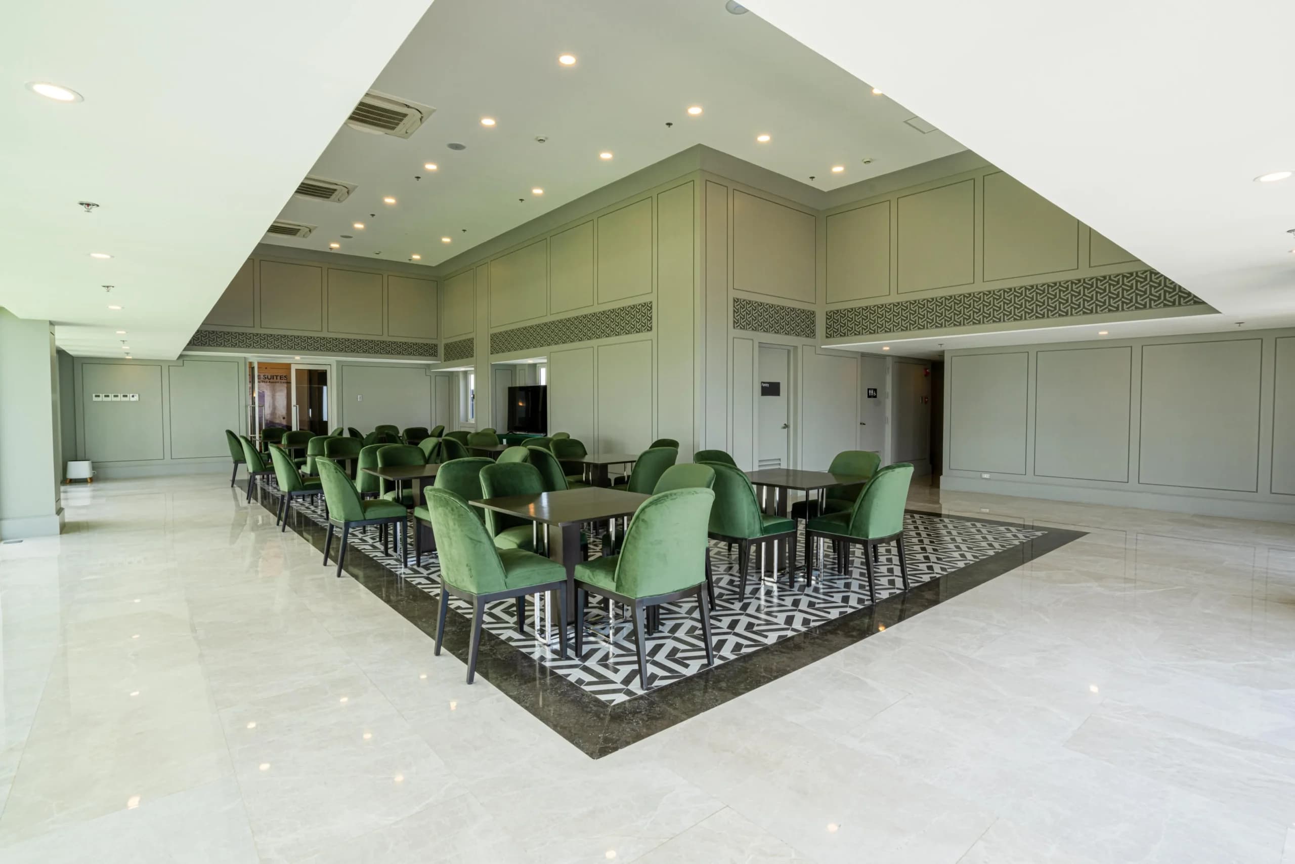 The Residences Torre Lorenzo Malate gallery image 9