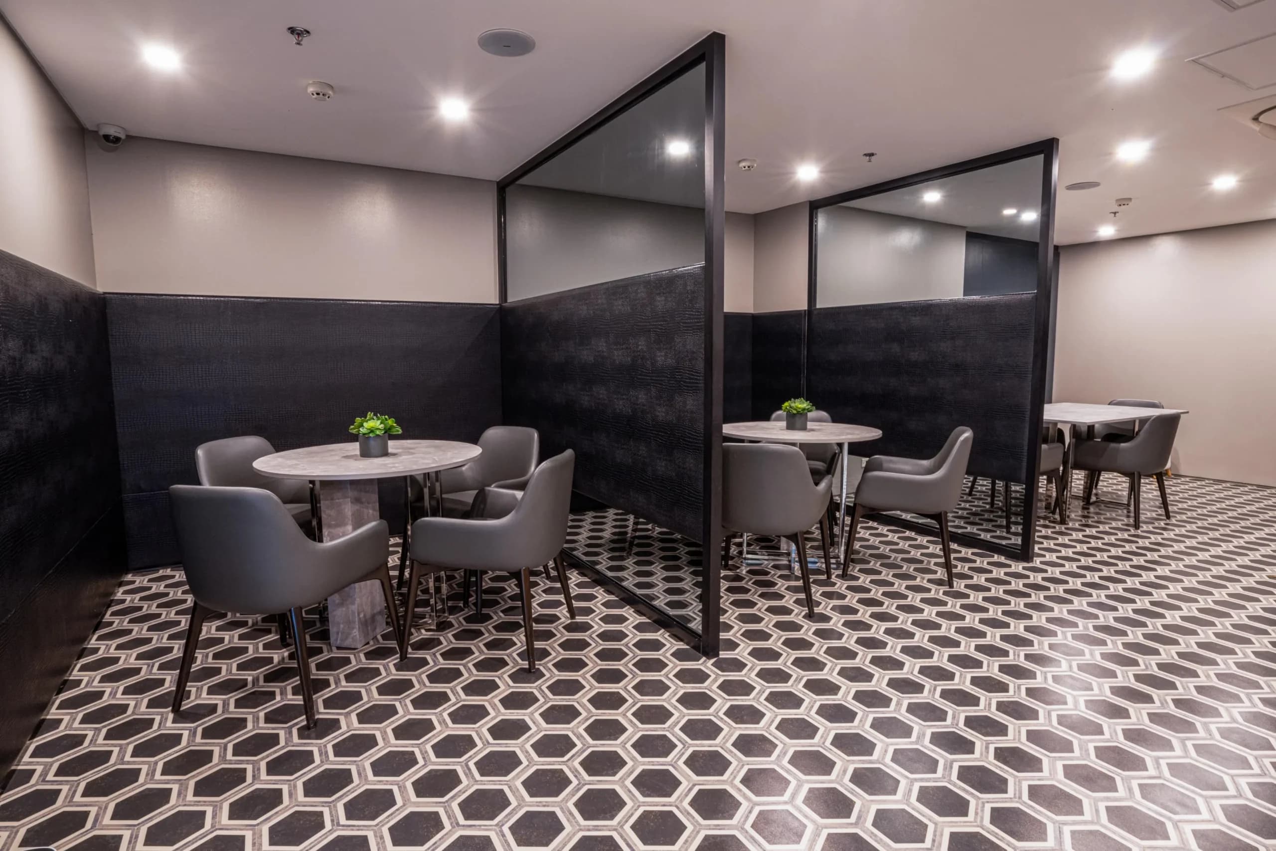 The Residences Torre Lorenzo Malate gallery image 2