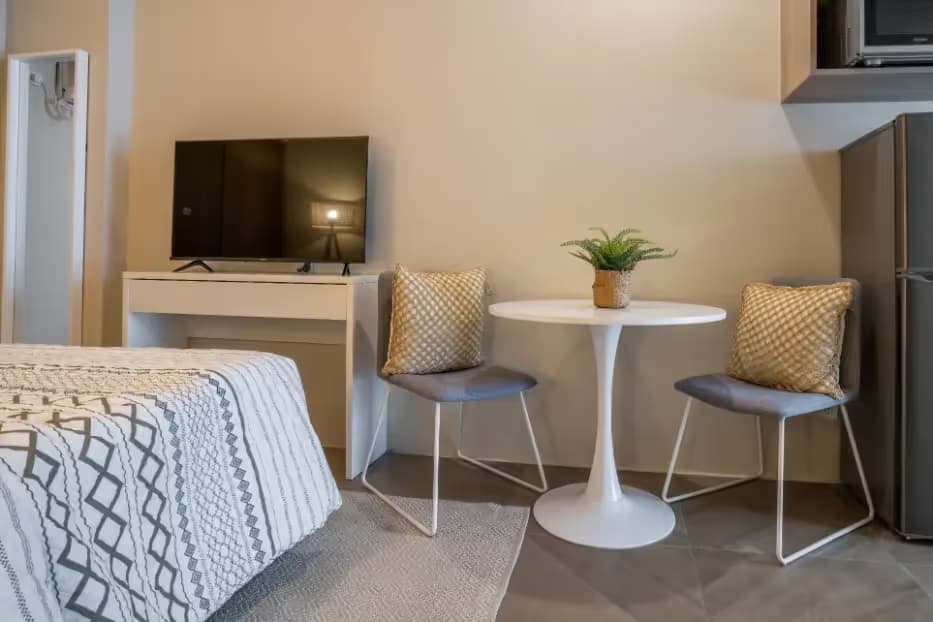 Merano at Tierra Lorenzo Lipa gallery image 5