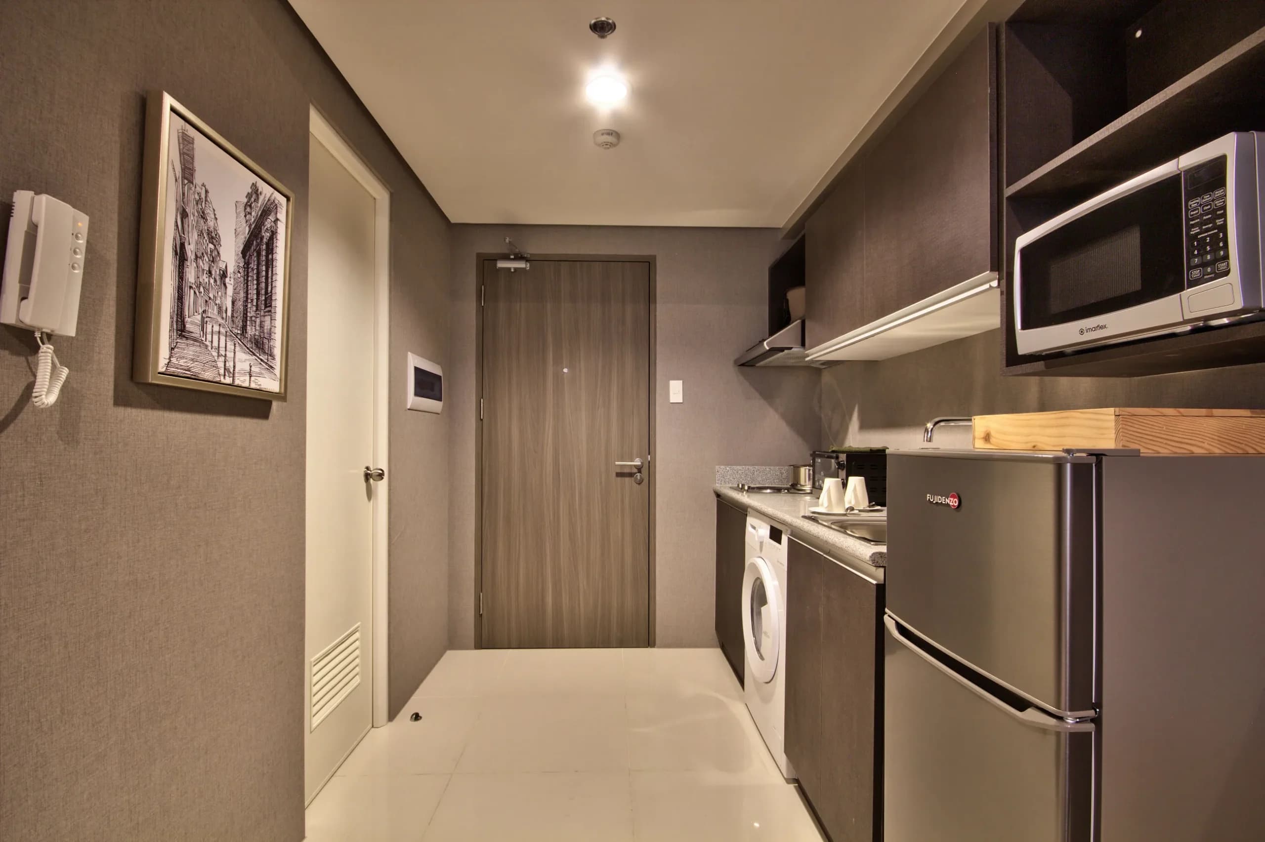 The Residences Torre Lorenzo Malate gallery image 14