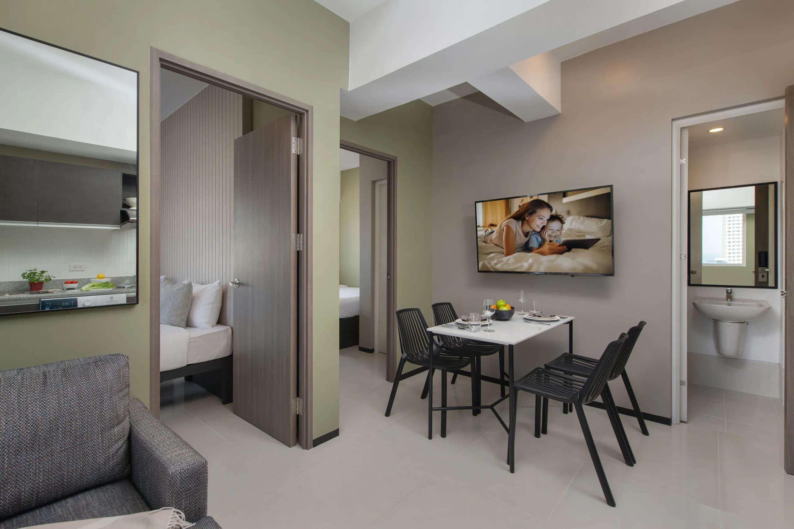 The Suites Torre Lorenzo Malate gallery image 18