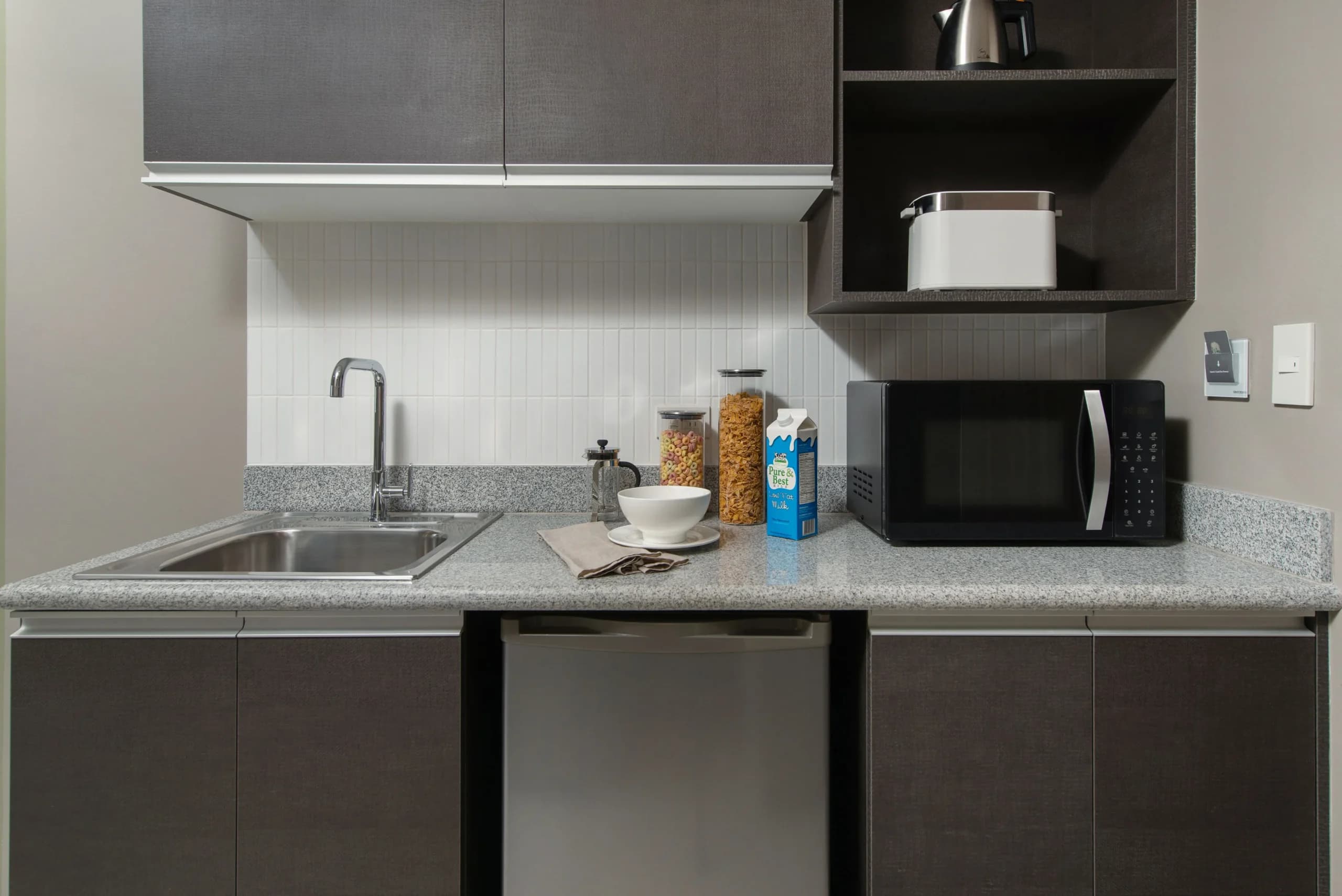 The Suites Torre Lorenzo Malate gallery image 23